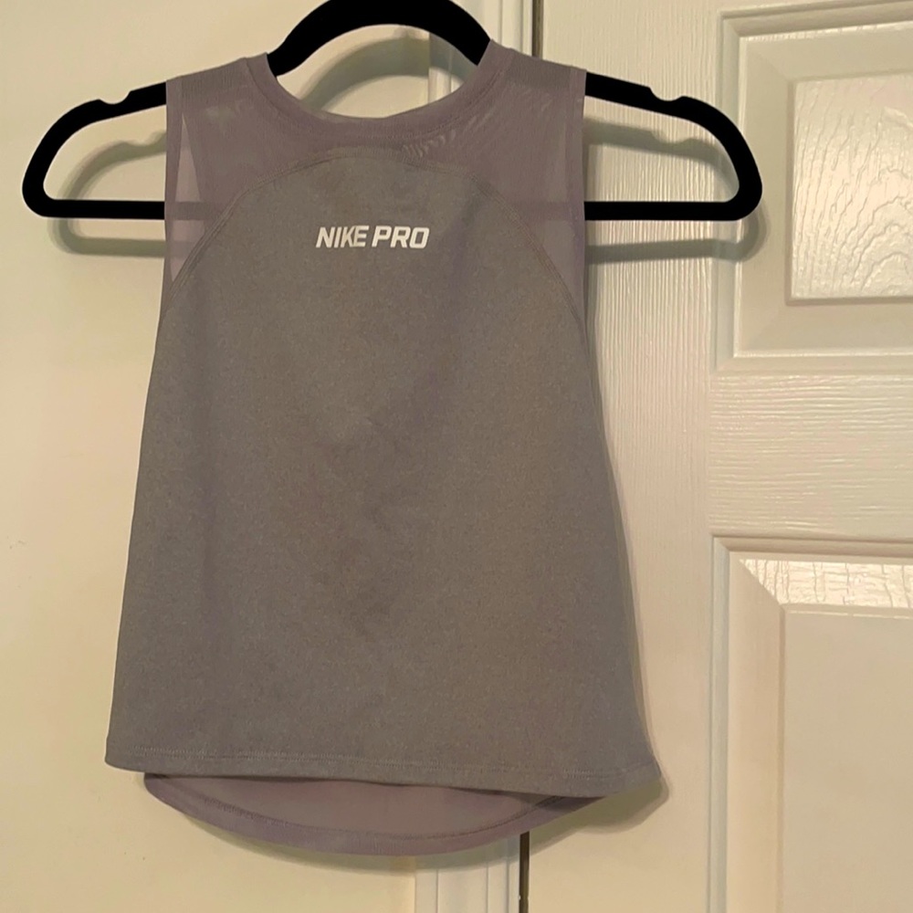 Nike pro fitness top